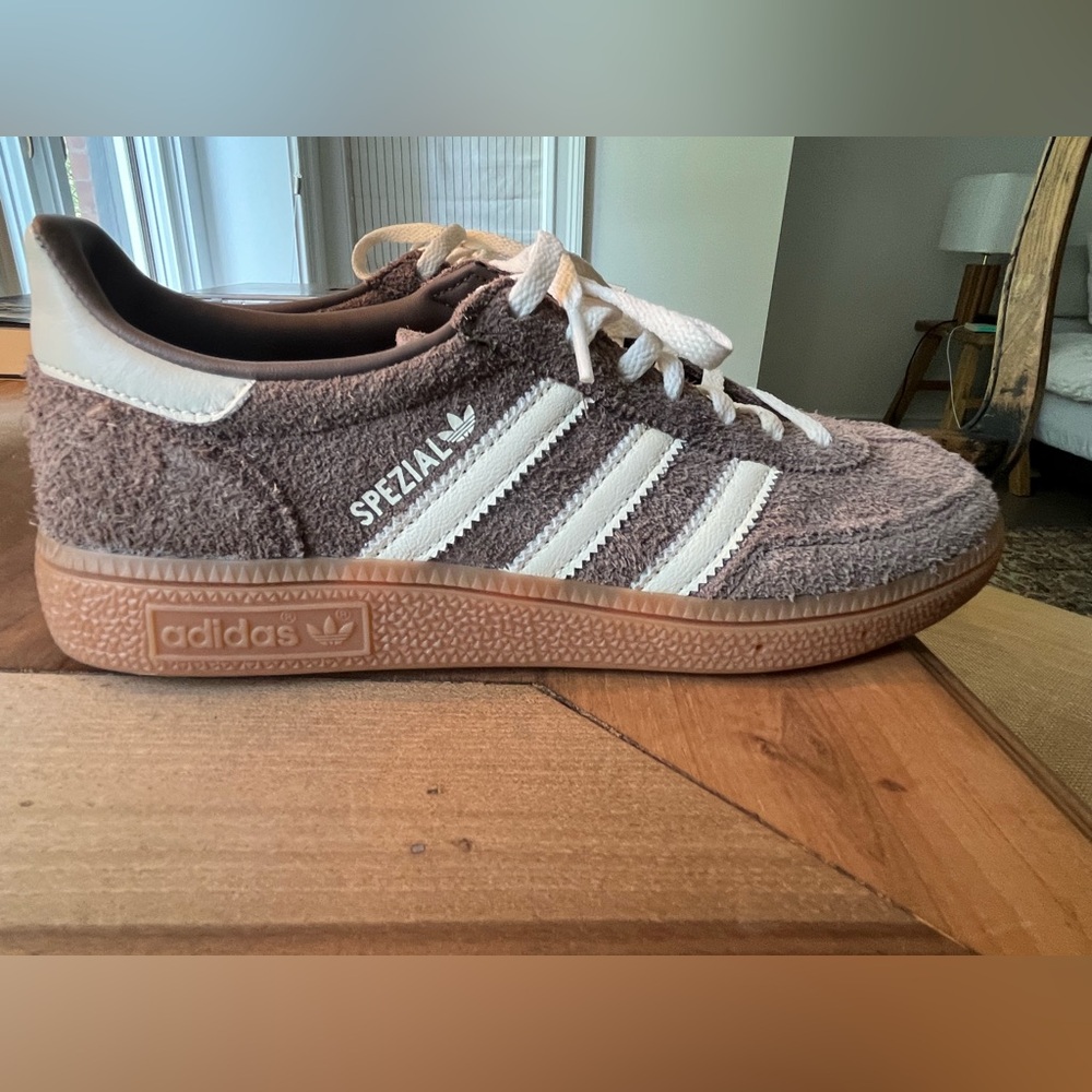 perfect condition. Spezial adidas handball sneakers. UK 6. women 8 or 8.5 - Picture 4 of 7